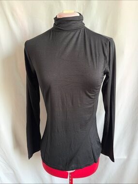 Slim Black Turtleneck Long-Sleeve Top